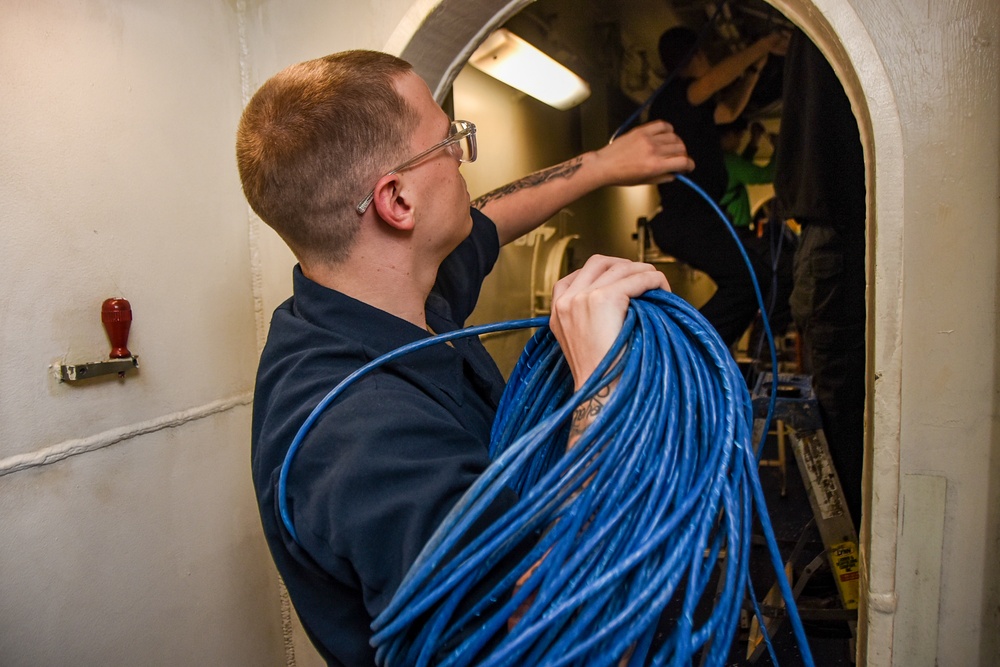 USS Ronald Reagan (CVN 76) Cable Installation