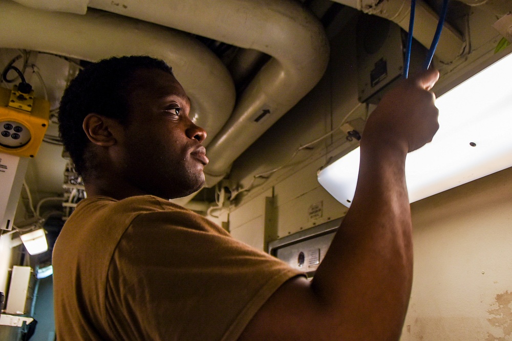 USS Ronald Reagan (CVN 76) Cable Installation