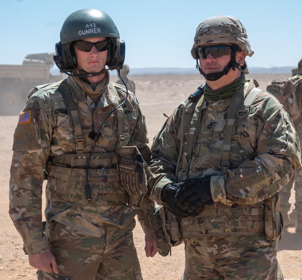 Soldiers of the 1-181 Field Artillery Regiment, 30th Troop Command, took part in a Live-Fire Exercise