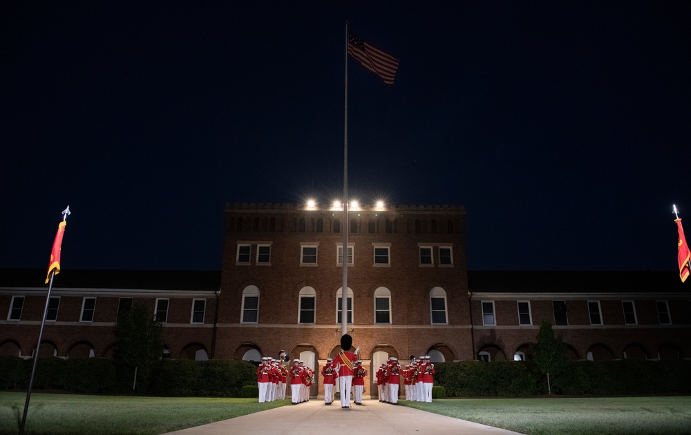 DSD Hicks attends Marine Barracks 8th and I Parade