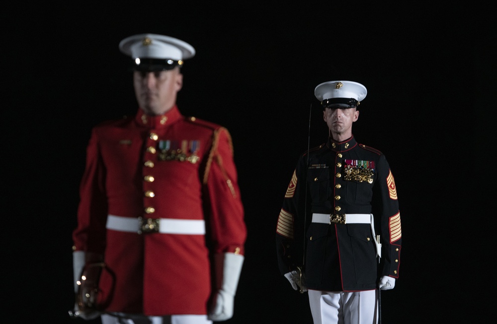 DSD Hicks attends Marine Barracks 8th and I Parade