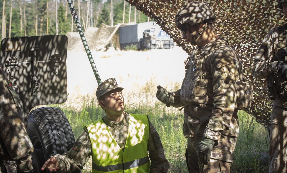 &quot;Burt's Knights&quot; observe &quot;Griffin Brigade&quot; artillery live fire