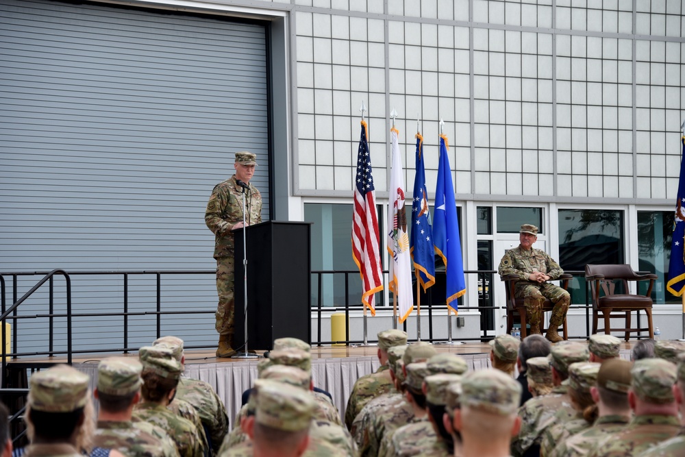 Col. Robert Gellner Assumes Command of the 183d Wing