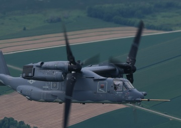 CV-22 Osprey showcases capabilities at EAA AirVenture Oshkosh 2021