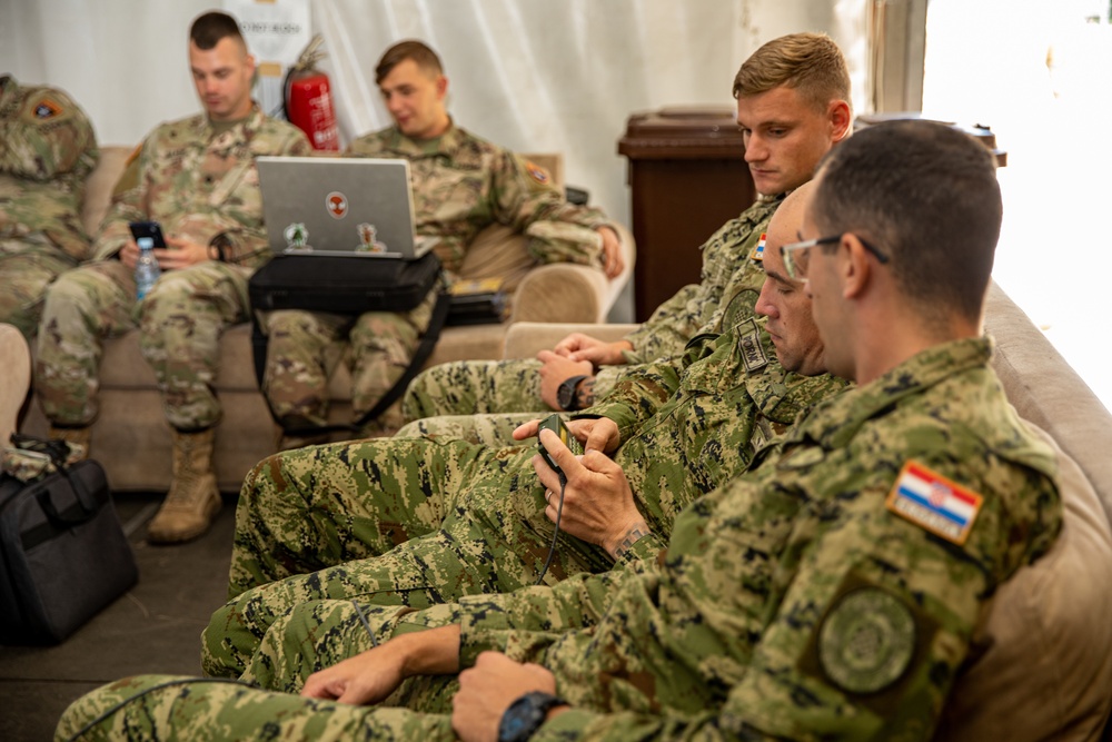 Polish Territorial Defense Forces lead multinational communications training