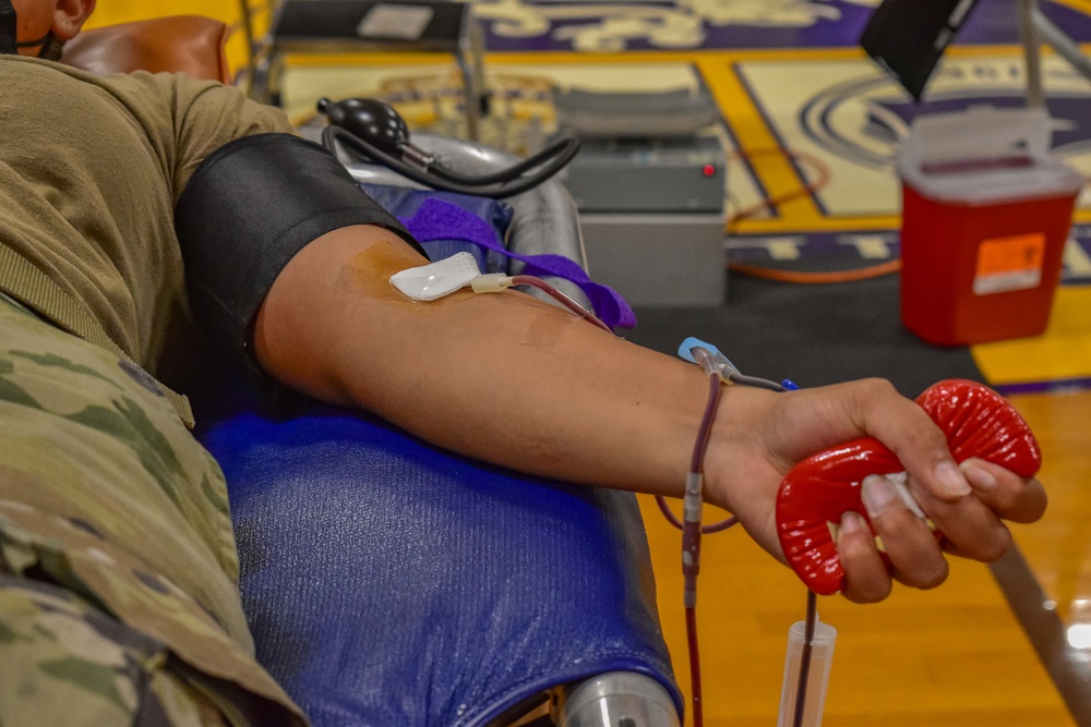 HIARNG partners to conduct a Blood Drive