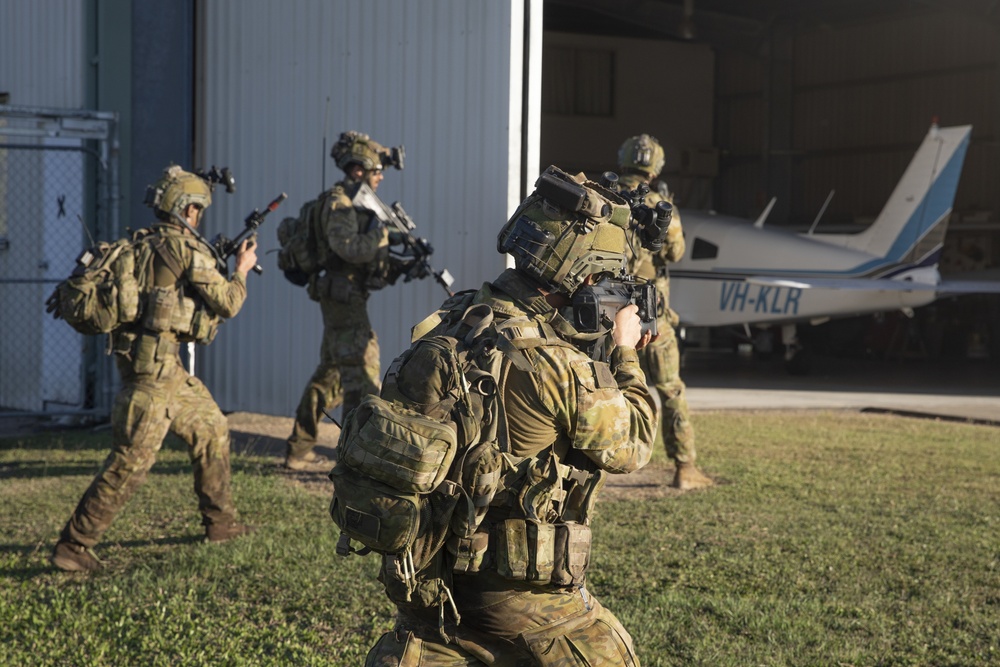 Talisman Sabre 21: Australian forces clear an airfield