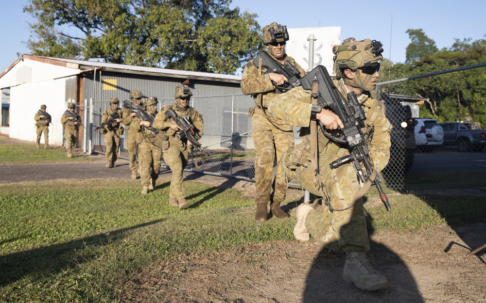 Talisman Sabre 21: Australian forces clear an airfield