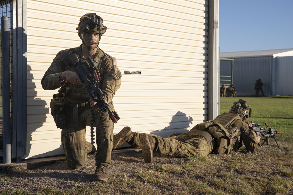 Talisman Sabre 21: Australian forces clear an airfield