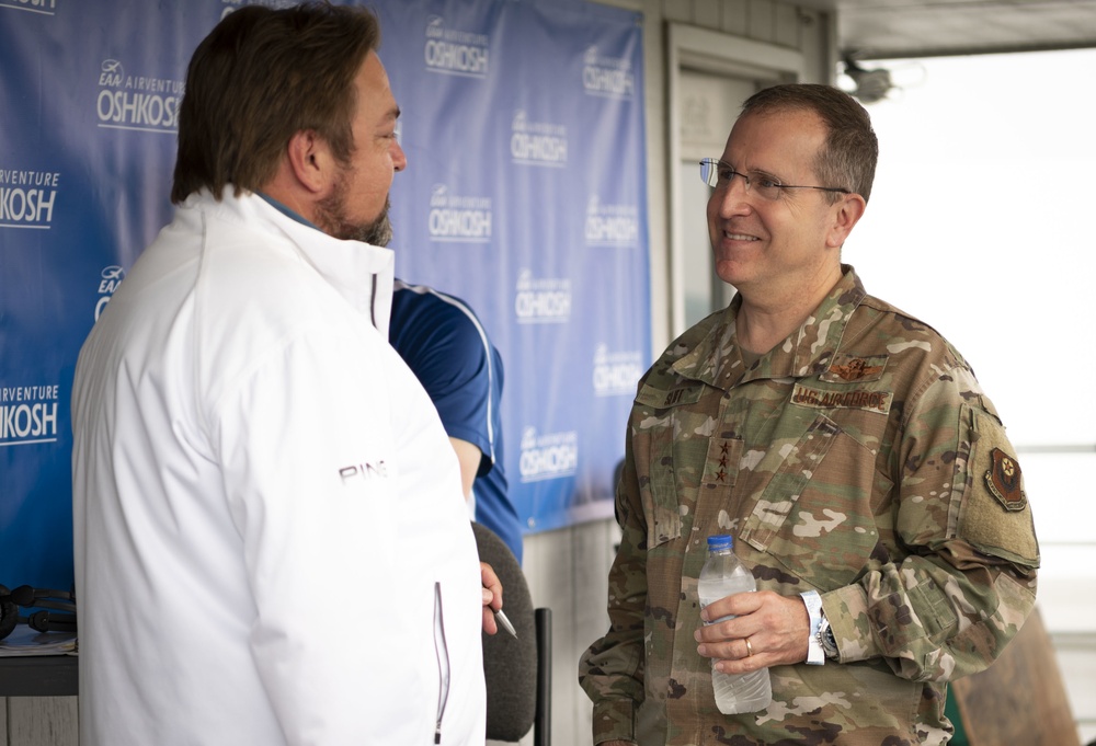 AFSOC Commander visits EAA AirVenture Oshkosh 21