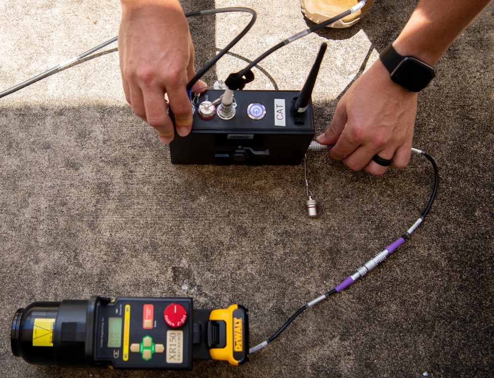 EOD Airmen recieve new x-ray equipment