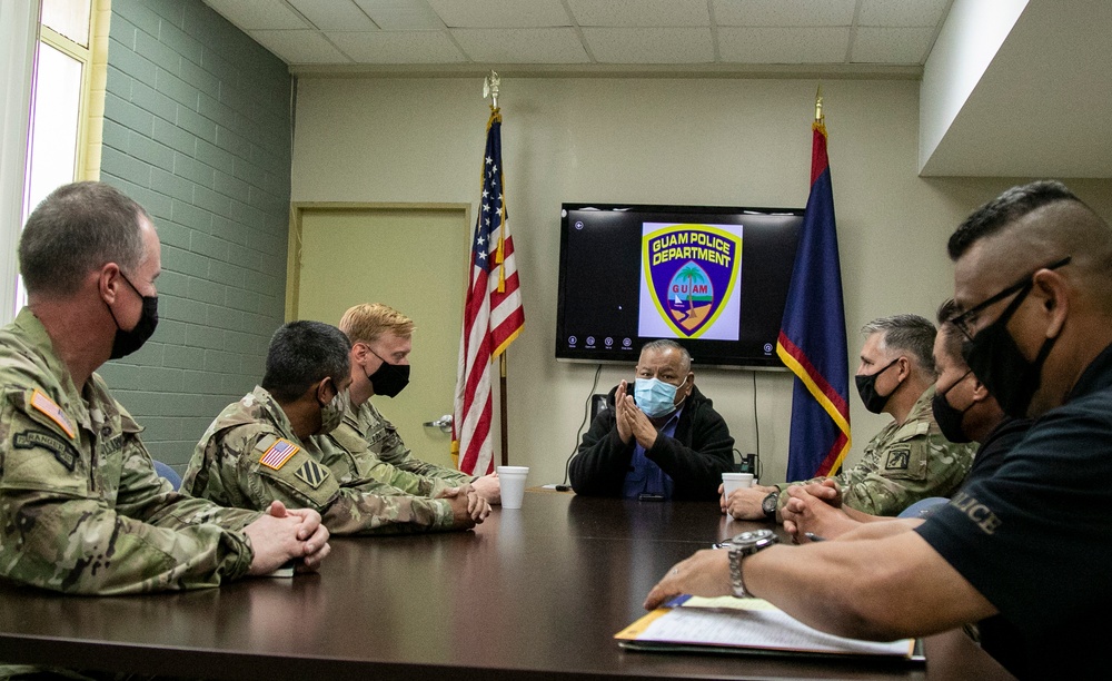 Guam Police Chief meets with Forager 21 participants