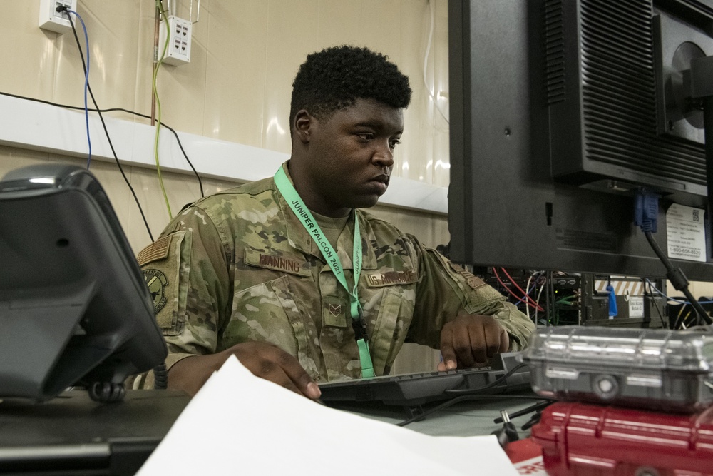 Communications Airmen keep JF21-2 connected