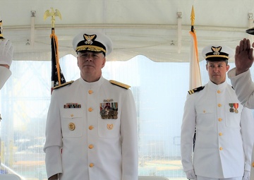 New commander at helm of USCGC Hamilton (WMSL 753)