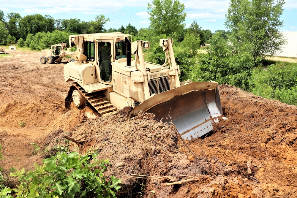 Wisconsin National Guard engineer unit supports heavy lifting for Fort McCoy troop project