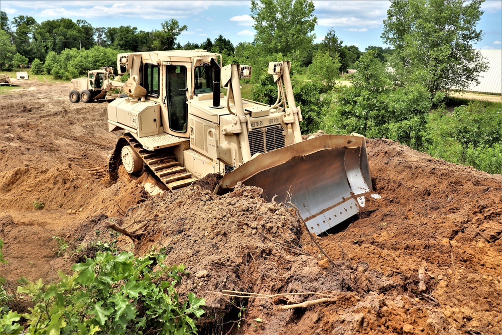 Wisconsin National Guard engineer unit supports heavy lifting for Fort McCoy troop project