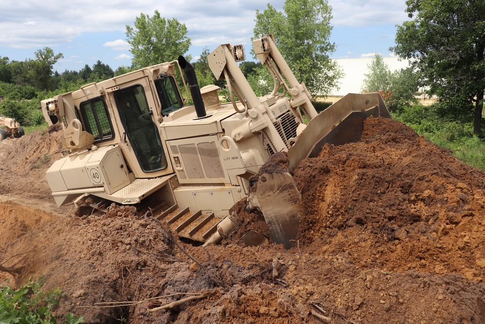 Wisconsin National Guard engineer unit supports heavy lifting for Fort McCoy troop project