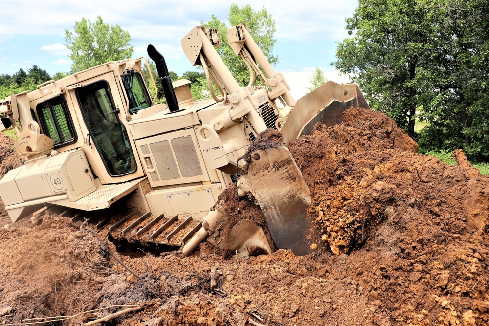 Wisconsin National Guard engineer unit supports heavy lifting for Fort McCoy troop project