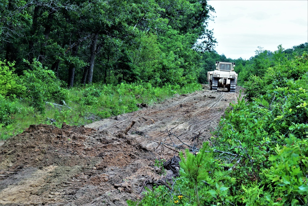 Wisconsin National Guard engineer unit supports heavy lifting for Fort McCoy troop project