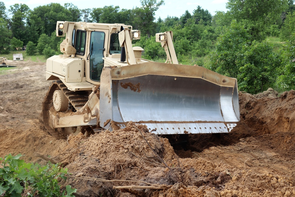 Wisconsin National Guard engineer unit supports heavy lifting for Fort McCoy troop project