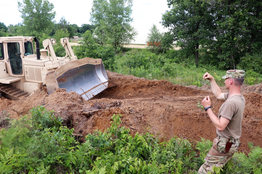 Wisconsin National Guard engineer unit supports heavy lifting for Fort McCoy troop project