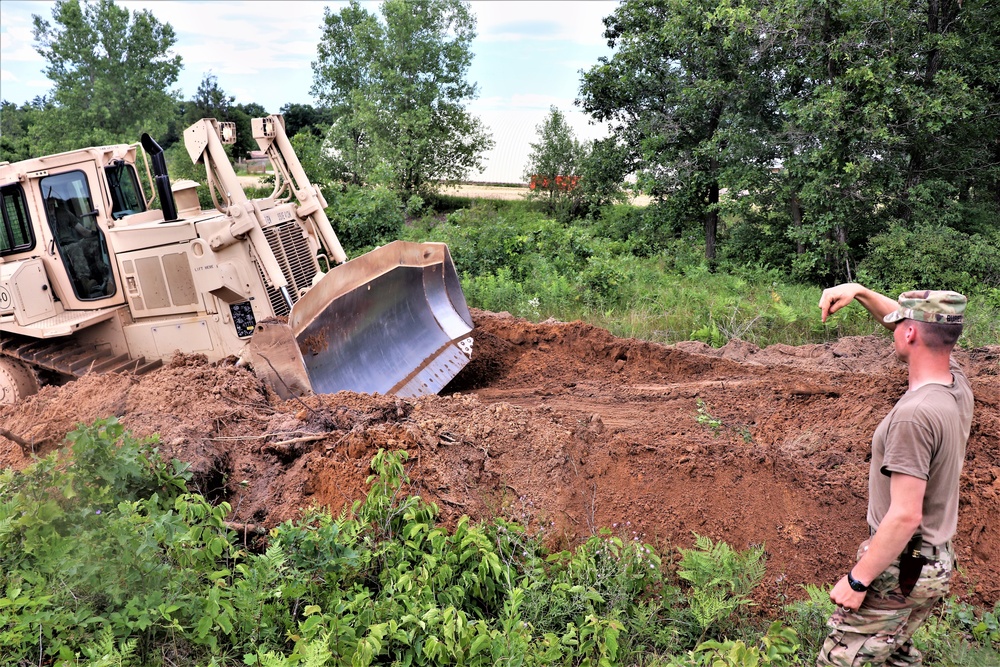 Wisconsin National Guard engineer unit supports heavy lifting for Fort McCoy troop project