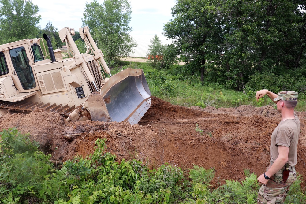 Wisconsin National Guard engineer unit supports heavy lifting for Fort McCoy troop project