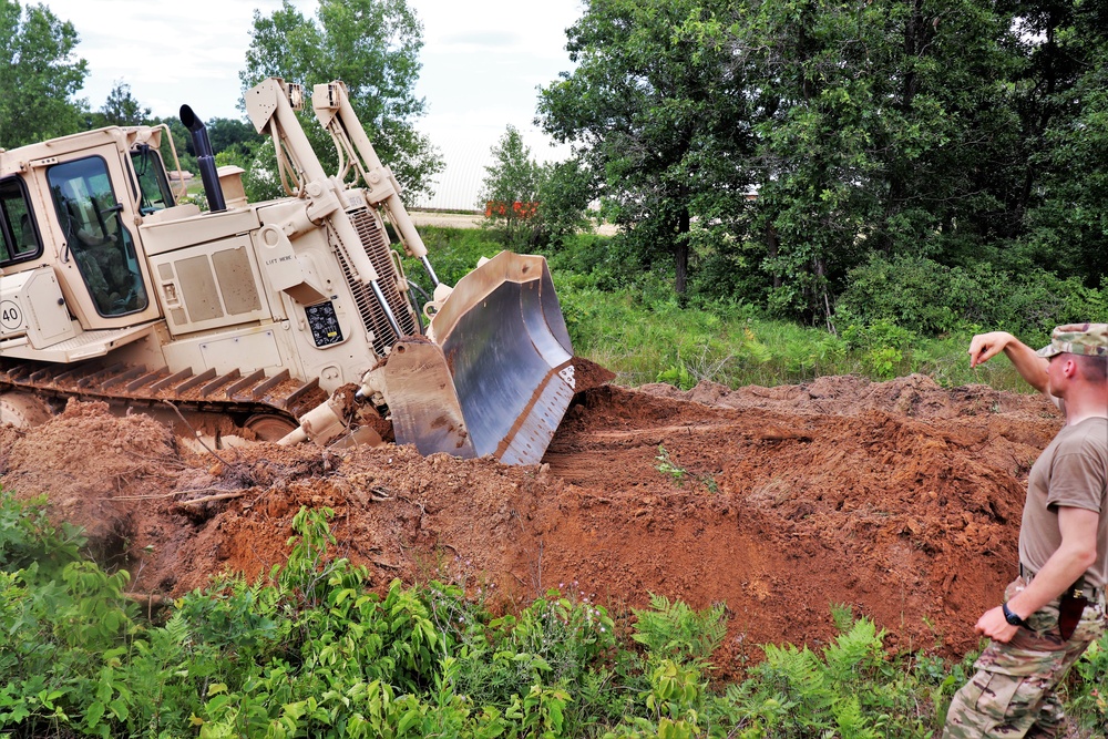 Wisconsin National Guard engineer unit supports heavy lifting for Fort McCoy troop project