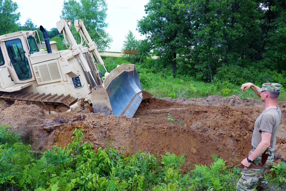 Wisconsin National Guard engineer unit supports heavy lifting for Fort McCoy troop project