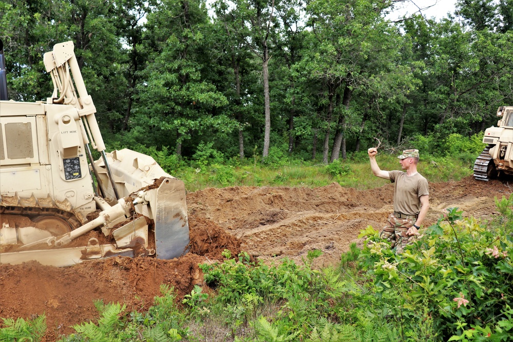 Wisconsin National Guard engineer unit supports heavy lifting for Fort McCoy troop project