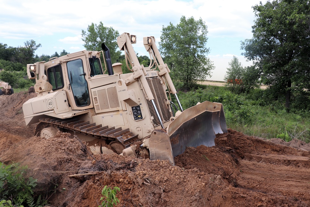 Wisconsin National Guard engineer unit supports heavy lifting for Fort McCoy troop project