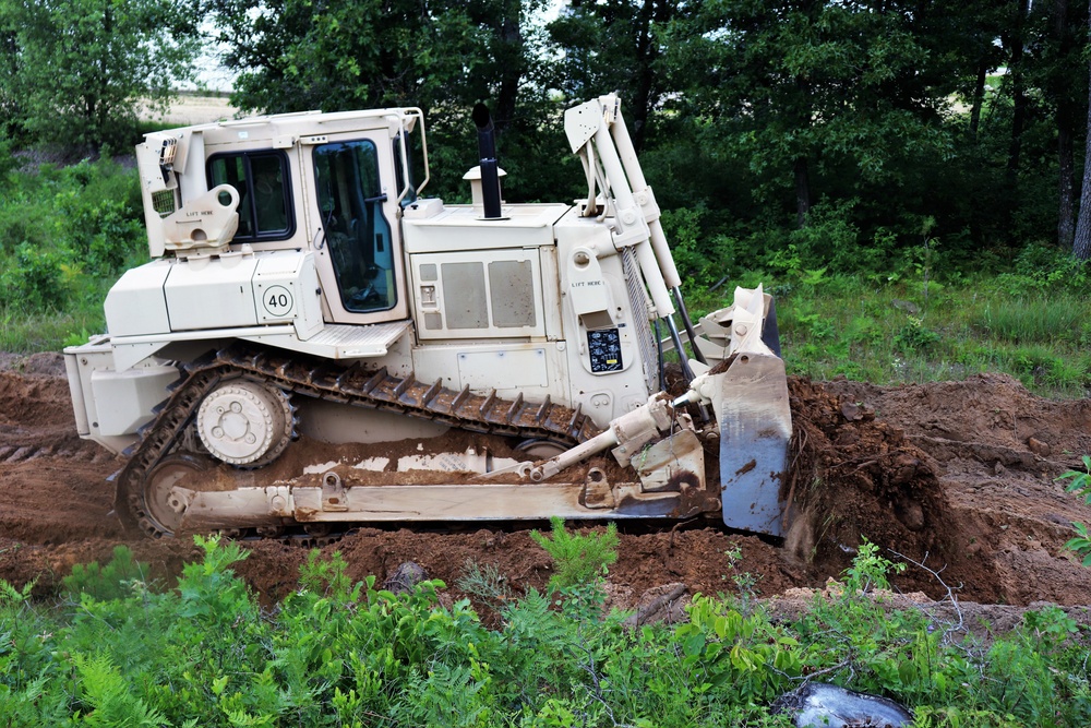 Wisconsin National Guard engineer unit supports heavy lifting for Fort McCoy troop project