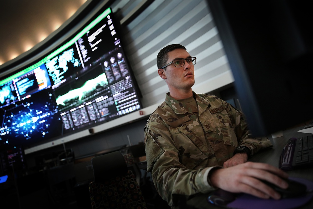 U.S. Cyber Command, Integrated Intelligence Center, Joint Operations Center