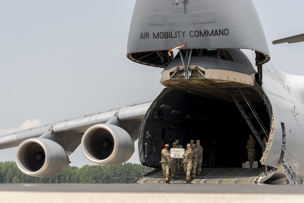 Air Force Mortuary Affairs Operations Airmen train for dignified transfer mission