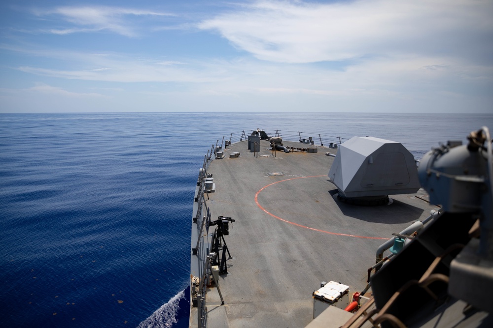 USS Sioux City Transits the Caribbean Sea