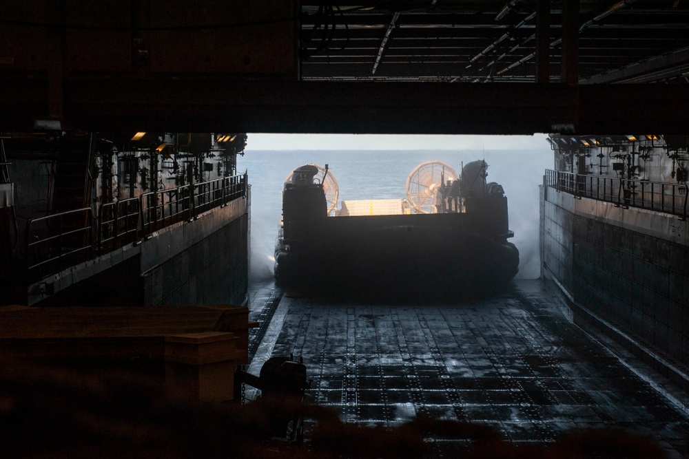 Talisman Sabre 2021 LCAC Ops Aboard USS New Orleans