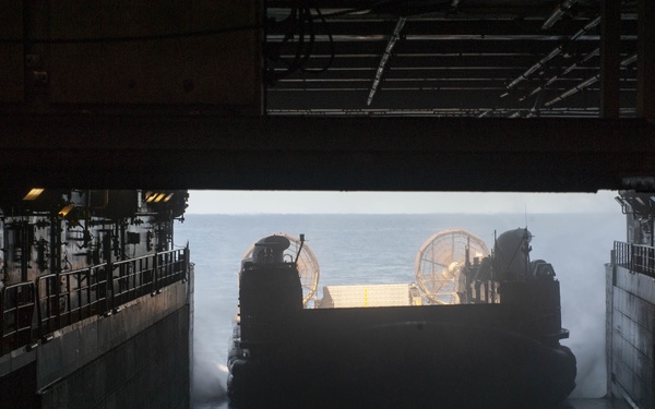 Talisman Sabre 2021 LCAC Ops Aboard USS New Orleans