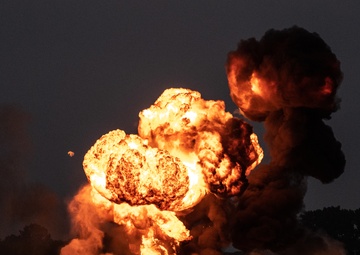 Special Tactics show of force lights up final night of EAA AirVenture Oshkosh 2021