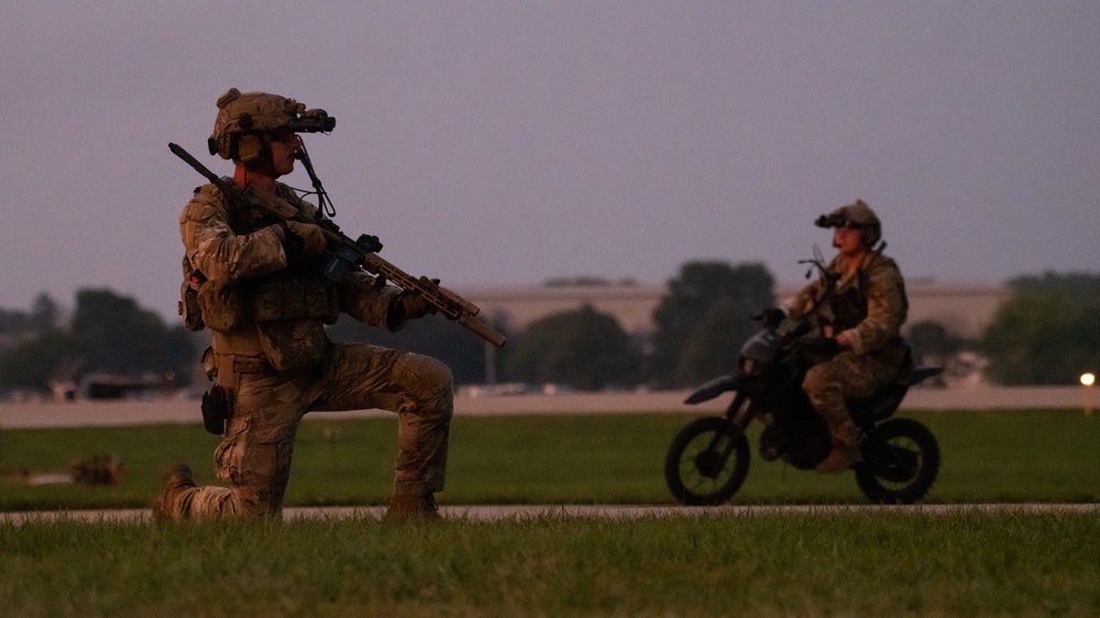 Special Tactics show of force lights up final night of EAA AirVenture Oshkosh 2021