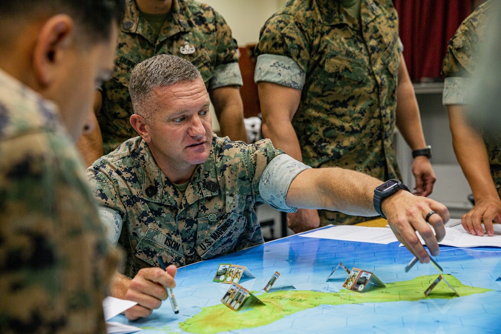 SNCOs practice critical planning skills in littoral war game