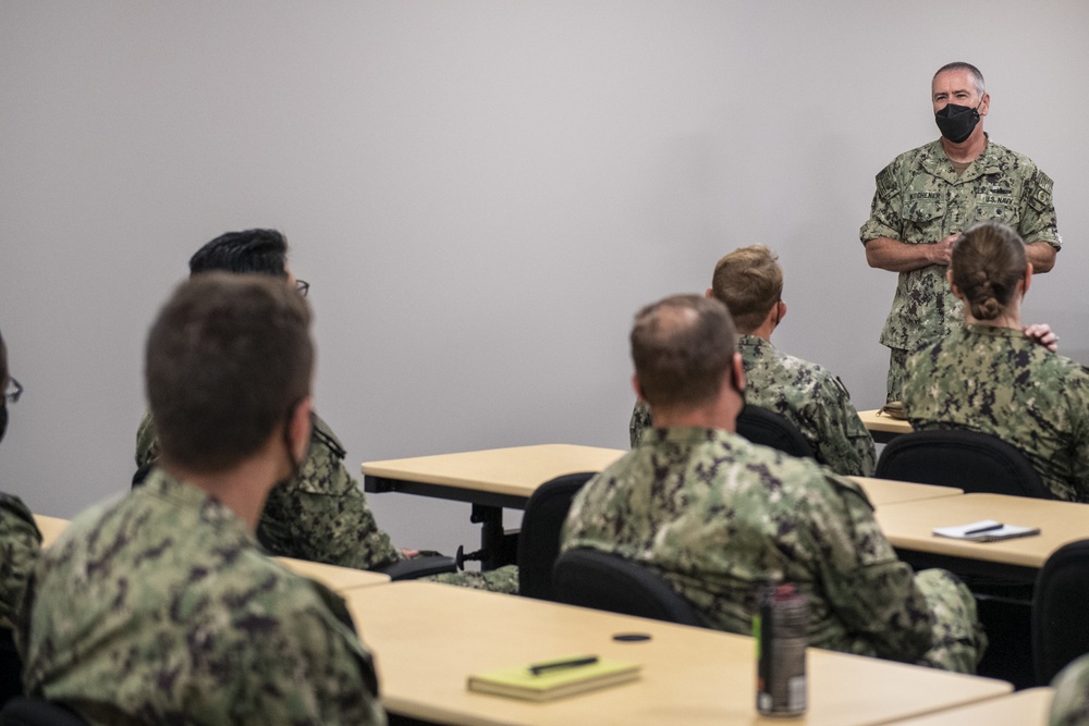 Vice Adm. Kitchener Visits MSTCPAC