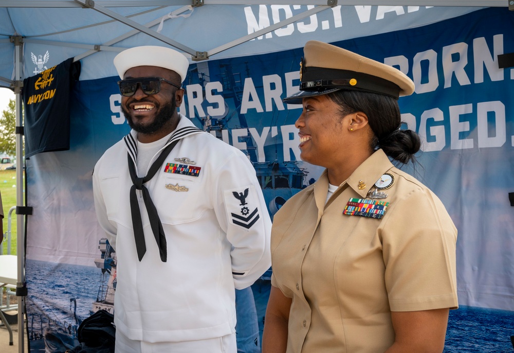 NTAG Philadelphia Sailors attend Salute the Troops Night