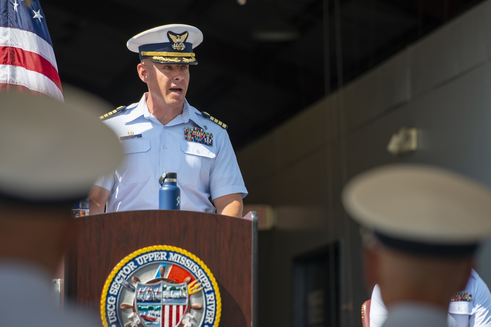 Coast Guard commissions new unit in St. Louis