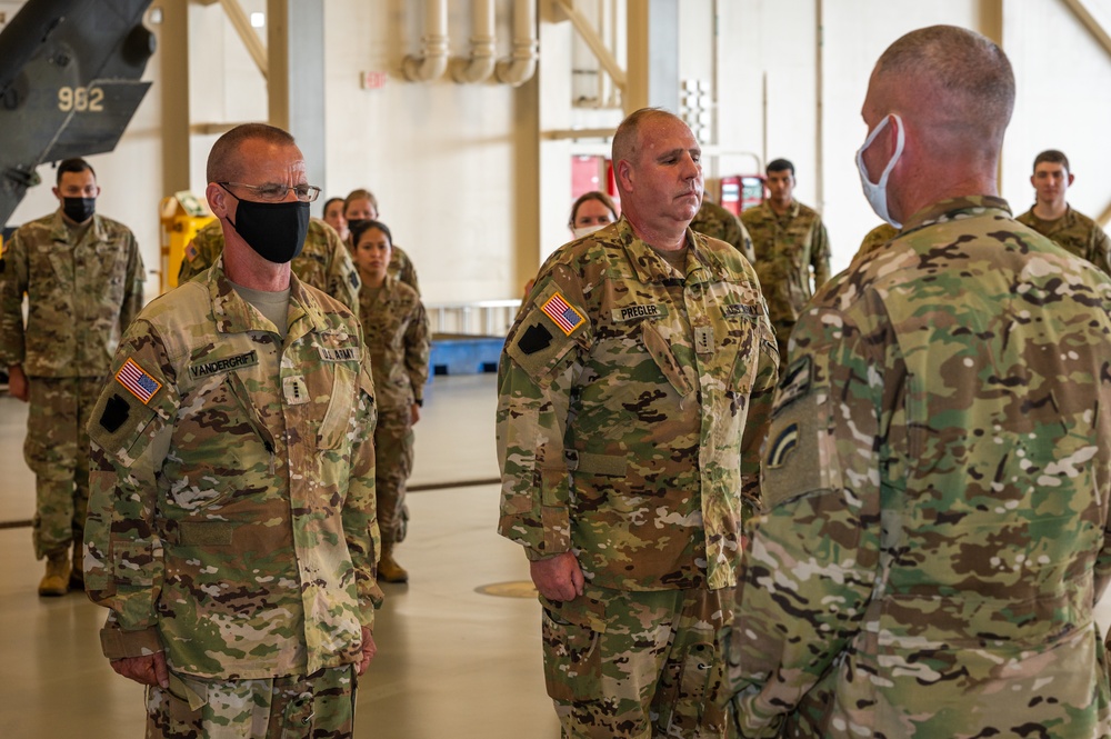 DVIDS - Images - Chief Warrant Officer 5 Promotions [Image 6 of 13]