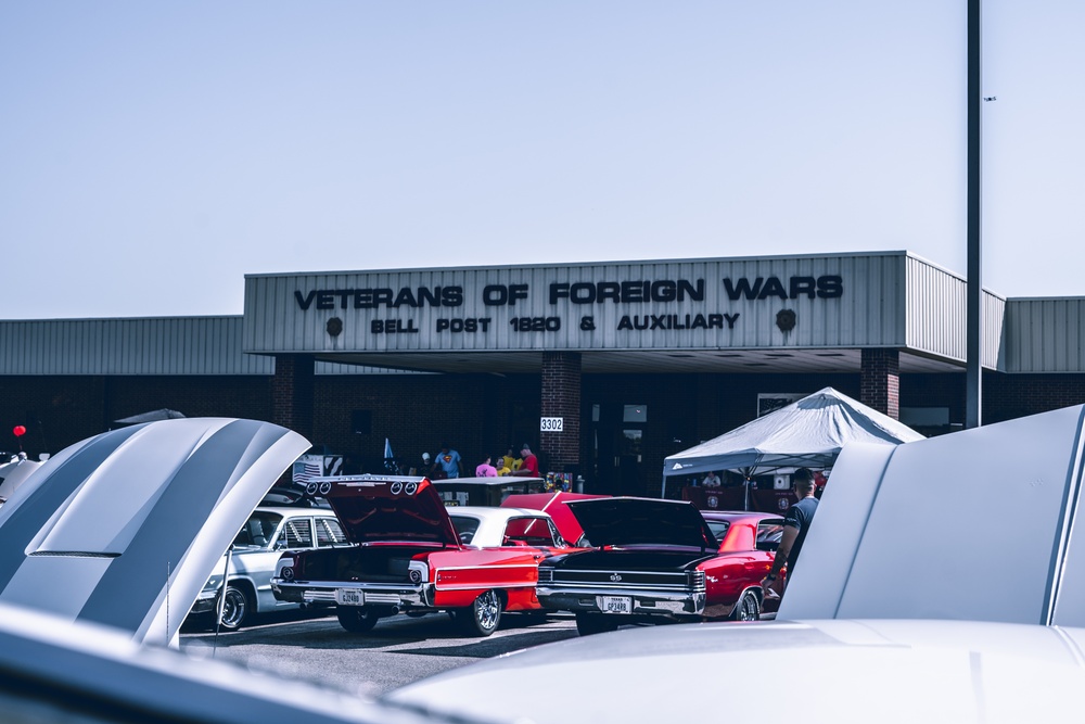 Fort Hood Troopers Lead Autism Awareness Car Show