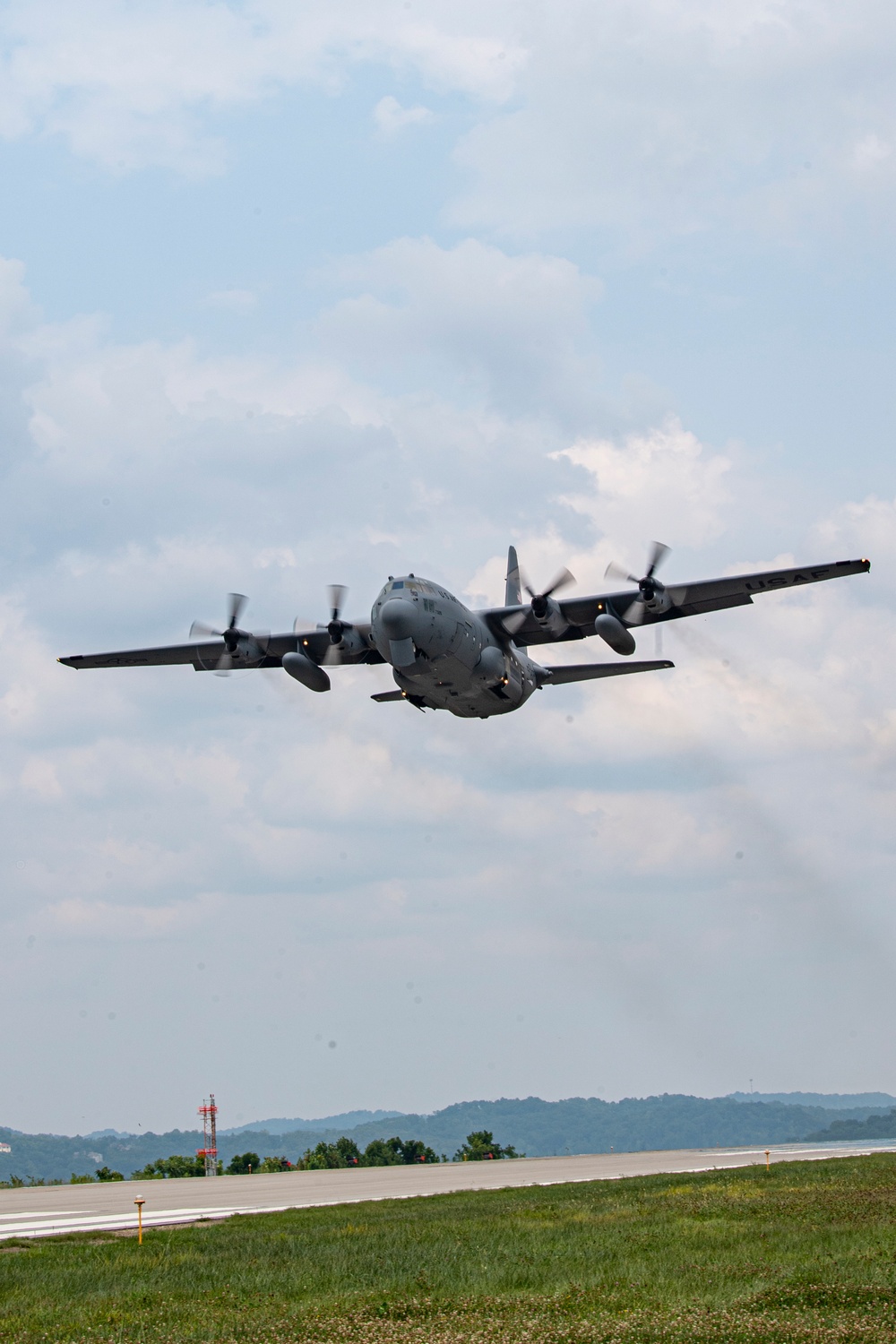 130th Airlift Wing completes last C-130H3 Mission