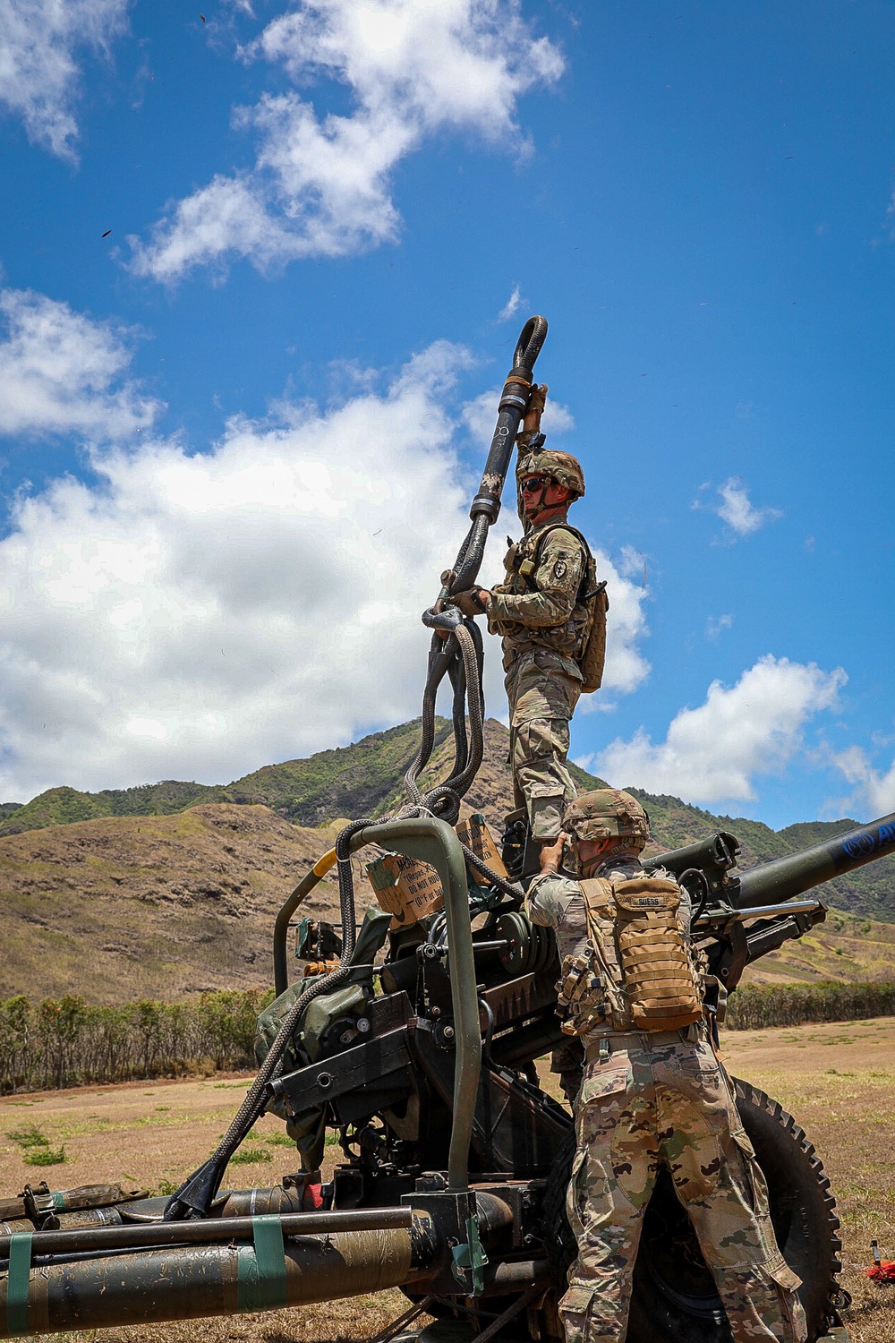 M119A3 Gun raid Howitzer sling load