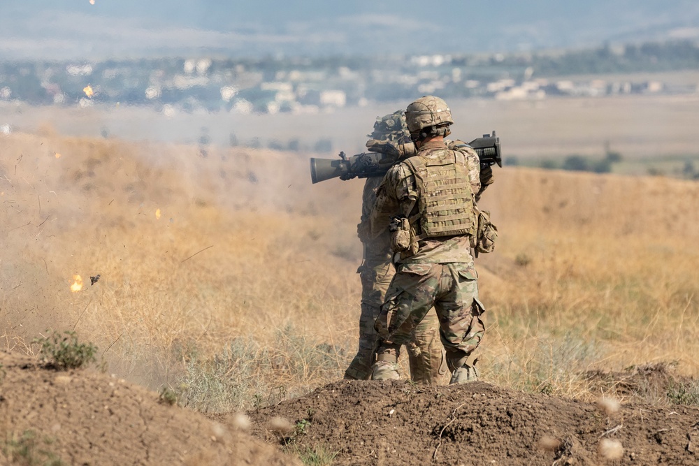1-91st Calvary Regiment fires the Carl-Gustaf