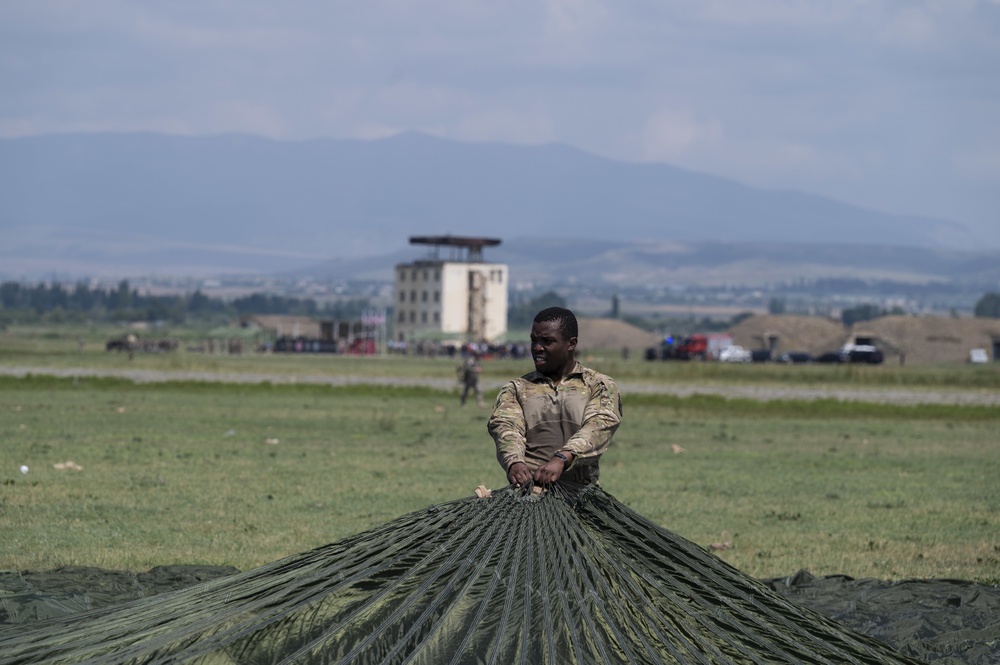 173rd Airborne Brigade builds partnership with Georgian military