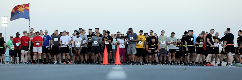 Task Force Phoenix Soldiers participate in 5K Run/Walk at Camp Buehring